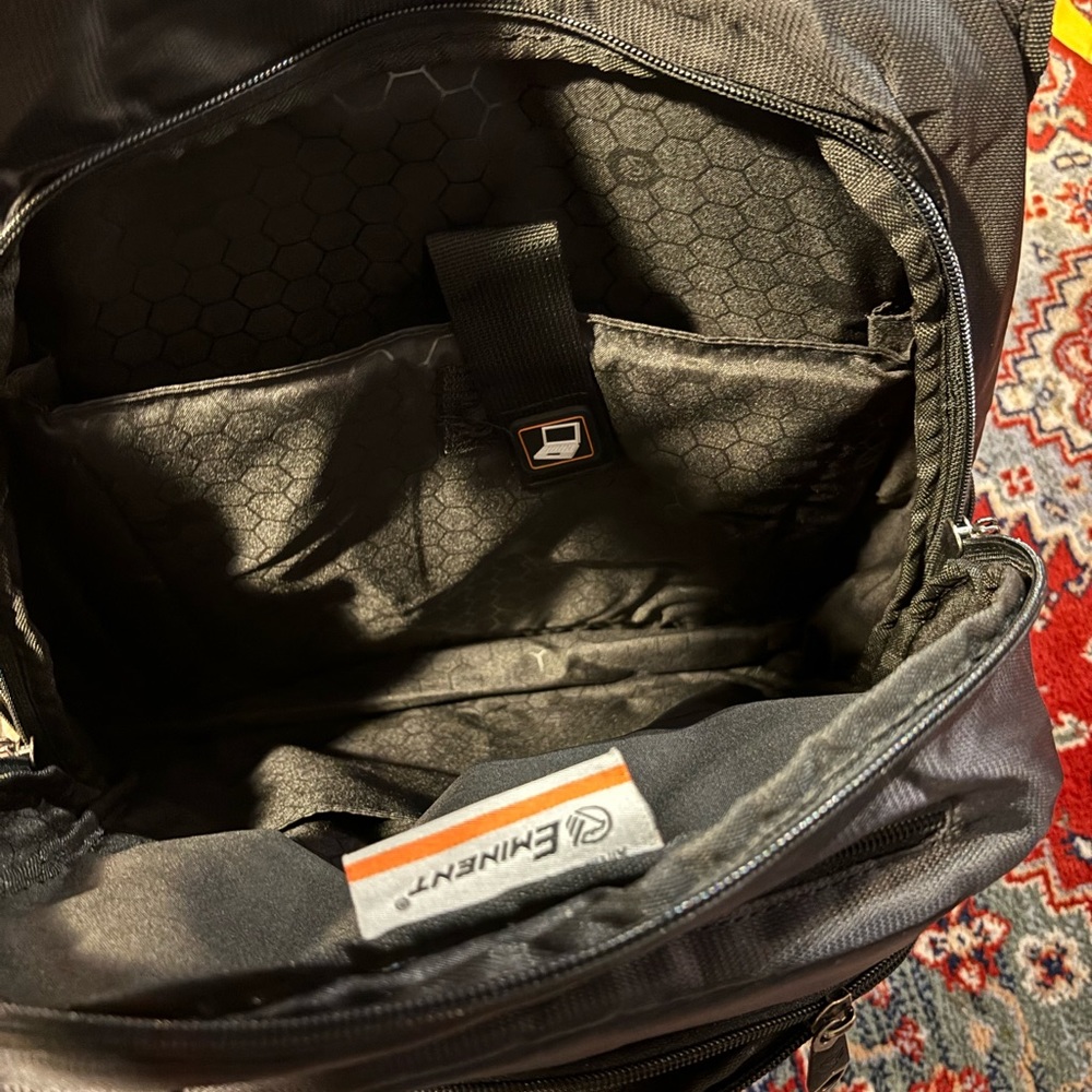 Eminent Backpack - Picture 4 of 6